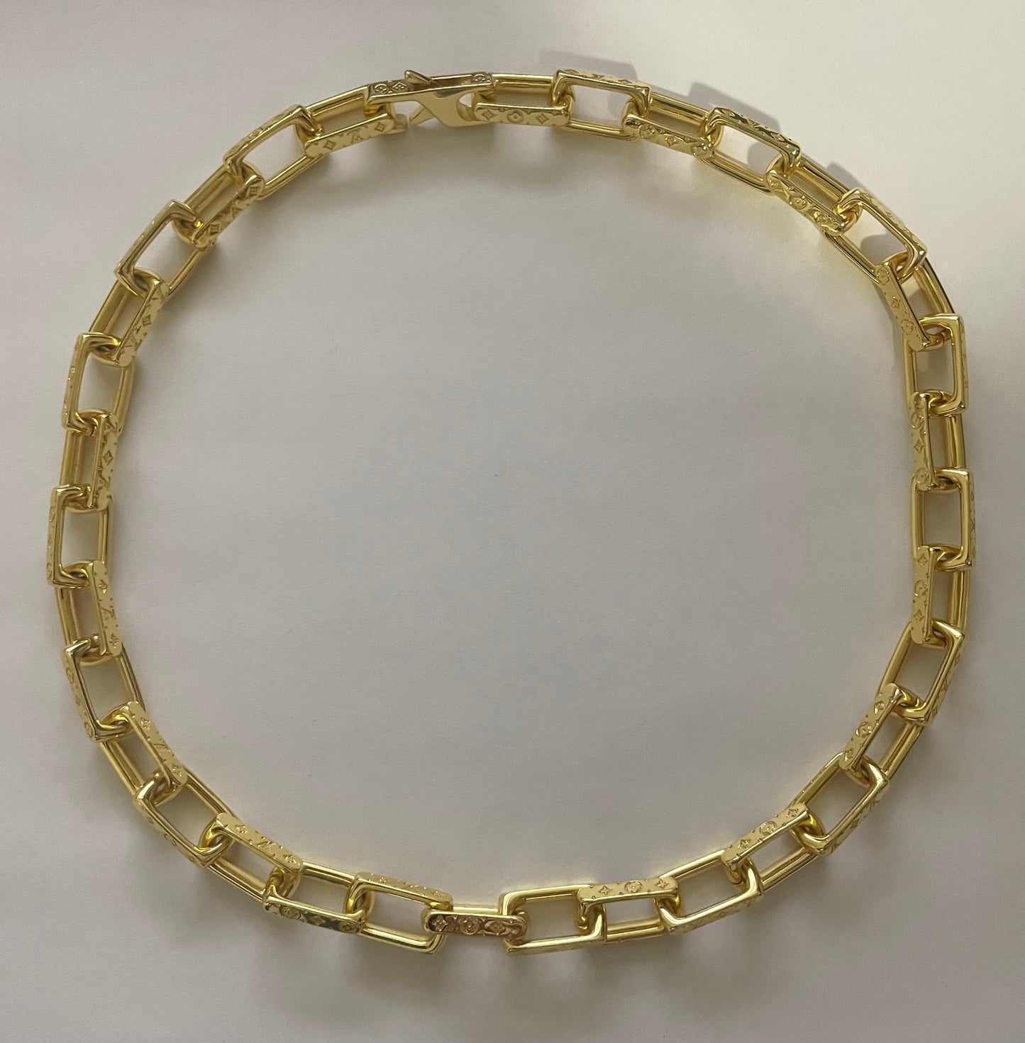 Pre-owned Louis Vuitton Monogram gold necklace