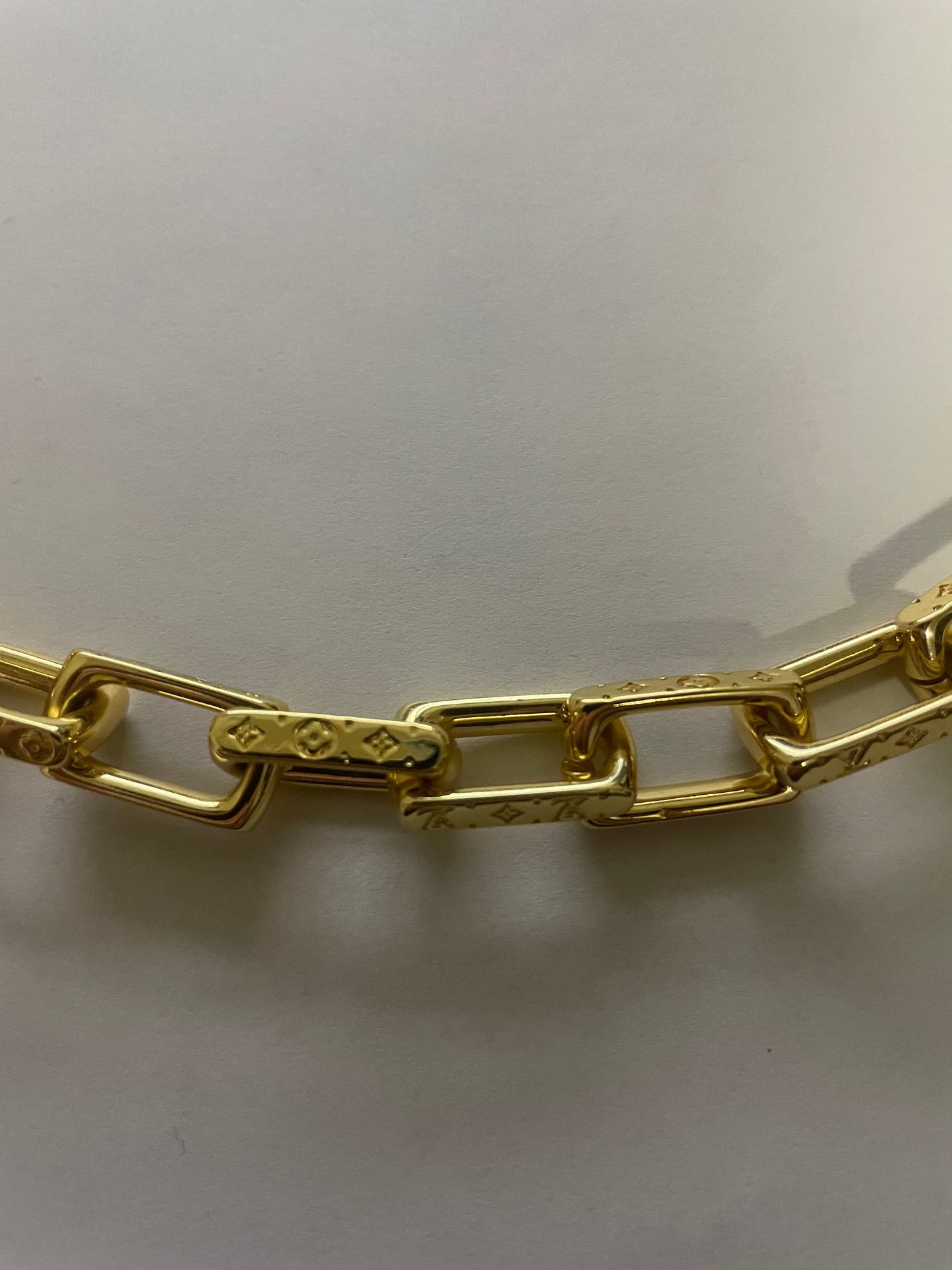 Pre-owned Louis Vuitton Monogram gold necklace